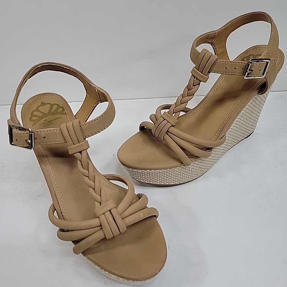 Fergalicious by Fergie Sz 7 Cream Tan Strappy Ankle Braided Wedges Heels Preppy